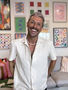 Headshot of Aaron Kelly